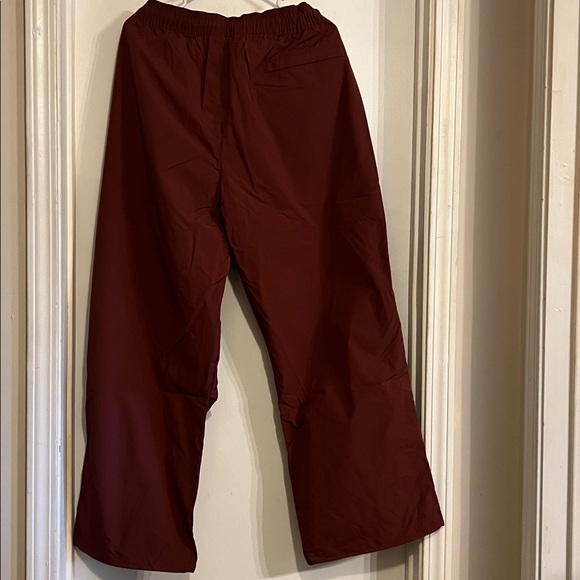 Jordan Burgundy running pants💫Tuesday price draw strings on the legs $25 - Picture 2 of 8